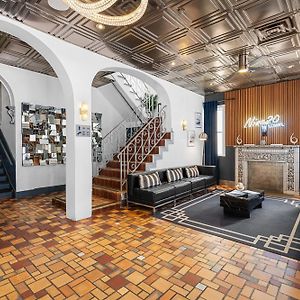 Nine20 Collins Apartments By Lowkl